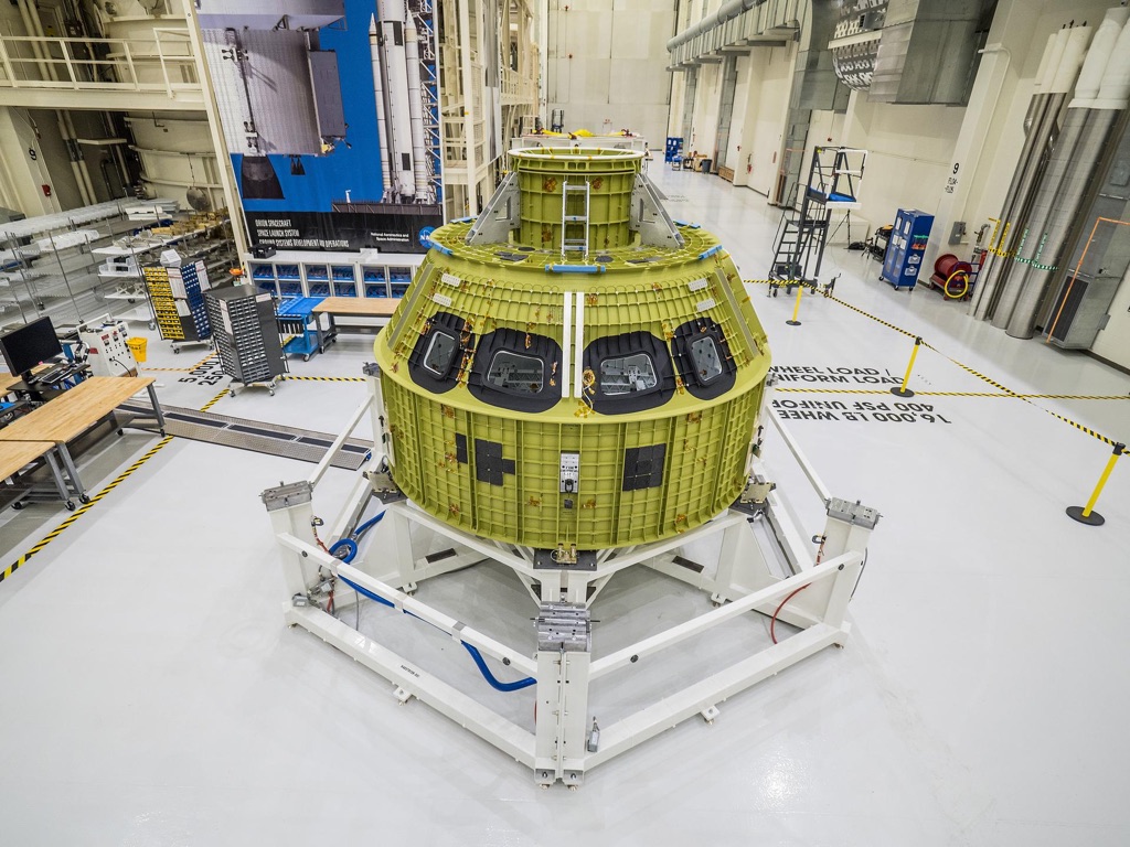 Capsula Orion MPCV in assemblaggio NASA — Artemis EP.3 — Crediti NASA